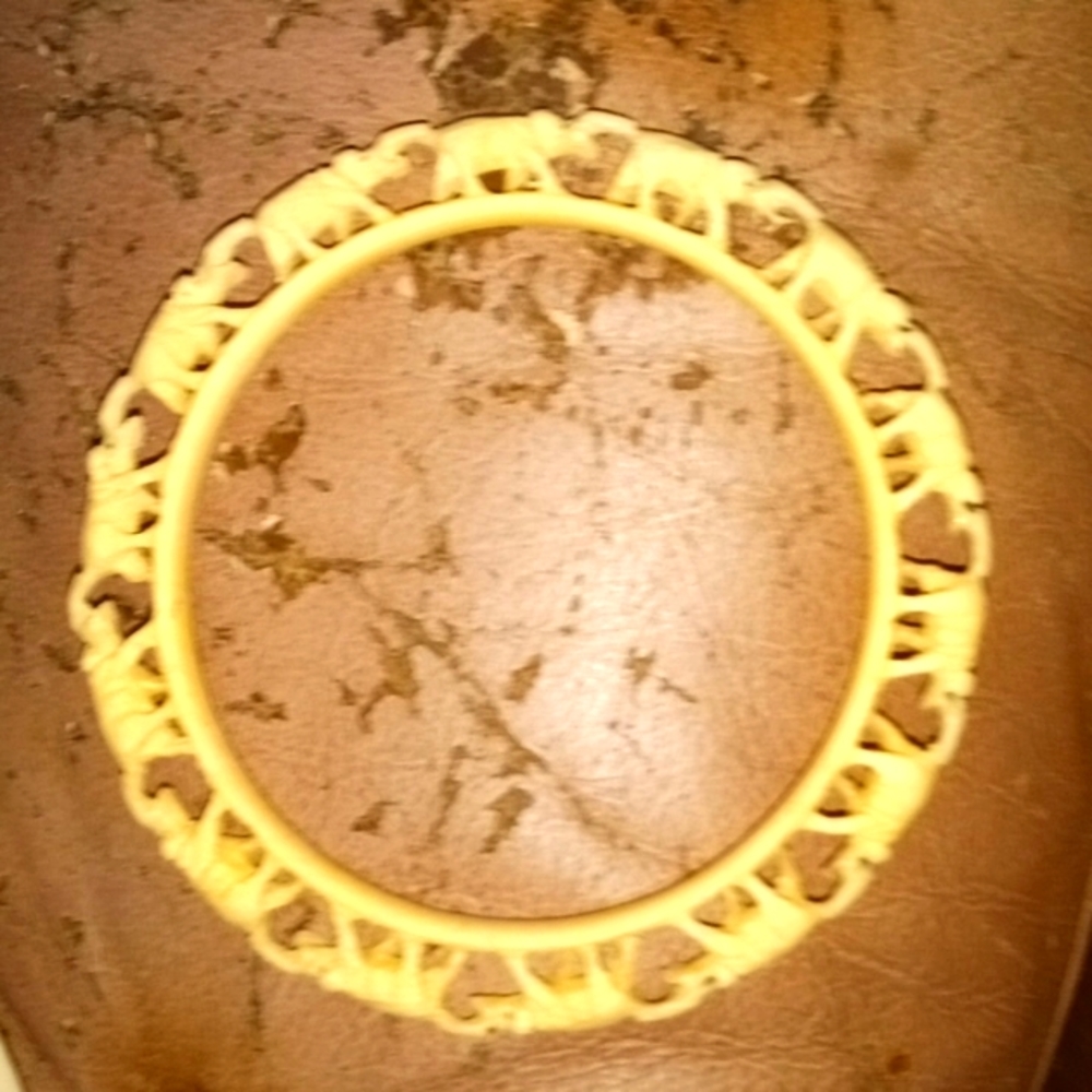 100%  Ivory
